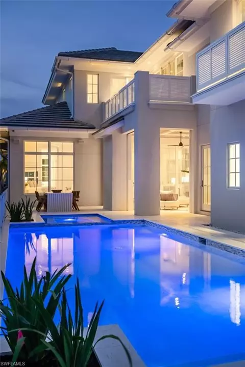 Exterior - 128 1st Ave S, Naples, FL 34102 photo 7 of 8