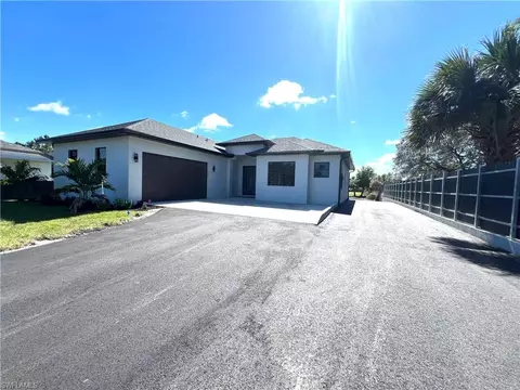 2782 Golden Gate Blvd E, Naples, FL 34120