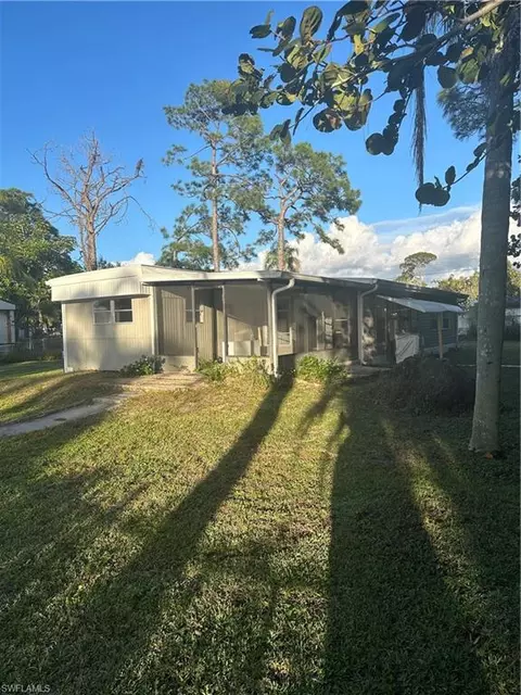 20345 Sherrill Ln, Estero, FL 33928 photo 2
