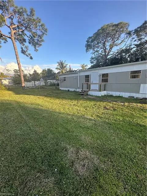 20345 Sherrill Ln, Estero, FL 33928 photo 3