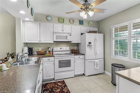 Kitchen - 1025 Foxfire Ln #306, Naples, FL 34104 photo 3 of 6