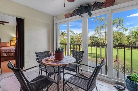 1025 Foxfire Ln #306, Naples, FL 34104