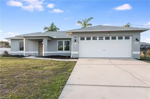 929 SW 37th Ln, Cape Coral, FL 33914