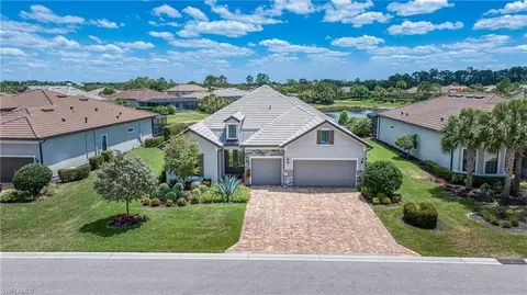 8942 Bahama Swallow Way, Naples, FL 34120