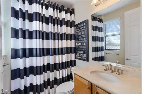 Bath - 3280 Atlantic Cir, Naples, FL 34119 photo 5 of 6