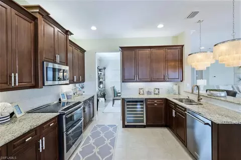 Kitchen - 3280 Atlantic Cir, Naples, FL 34119 photo 2 of 3