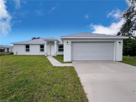 3704 24th St SW, Lehigh Acres, FL 33976