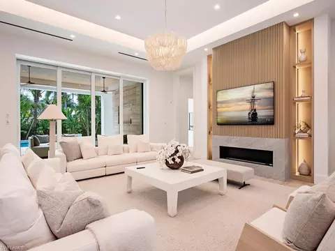 Living - 480 Spinnaker Dr, Naples, FL 34102 photo 2 of 5
