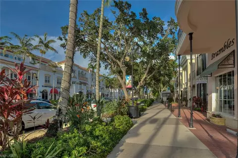 1162 8th Ter N, Naples, FL 34102 photo 8