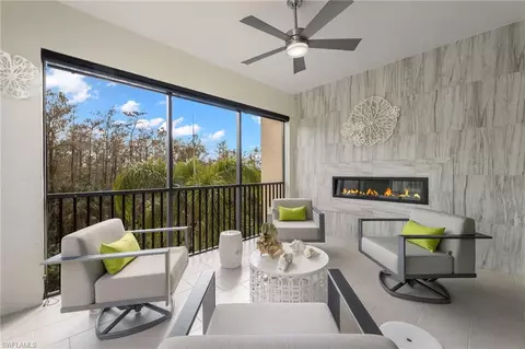 16382 Viansa Way #3-201, Naples, FL 34110