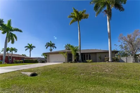 2107 NE 3rd Ter, Cape Coral, FL 33909