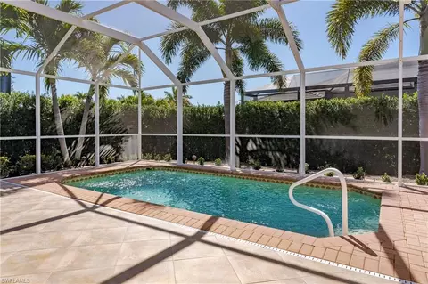 212 Bermuda Rd, Marco Island, FL 34145