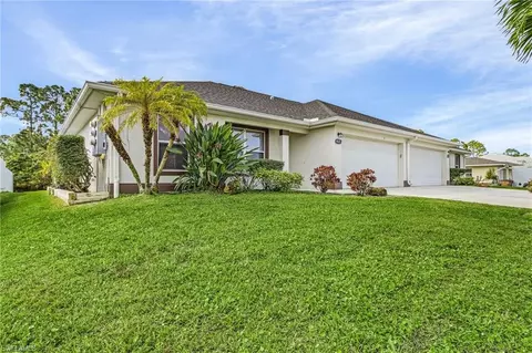 4621-4623 25th St SW, Lehigh Acres, FL 33973
