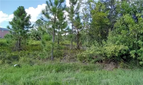 551 Manhattan St E, Lehigh Acres, FL 33974