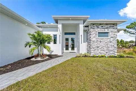 501 E Cleveland Ln, Lehigh Acres, FL 33936