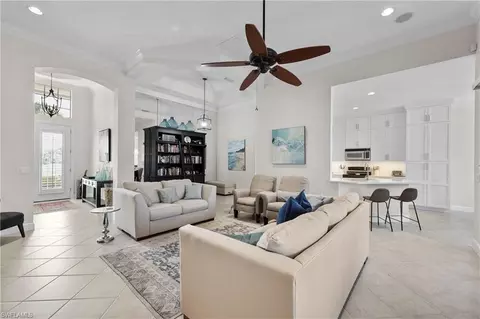 15521 Cadiz Ln, Naples, FL 34110