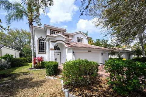 2380 Heritage Greens Dr, Naples, FL 34119