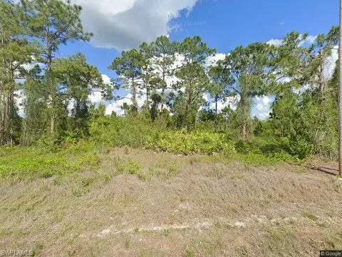 527 Aspen Ave S, Lehigh Acres, FL 33974