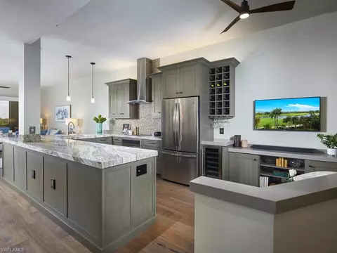 7655 Pebble Creek Cir #404, Naples, FL 34108
