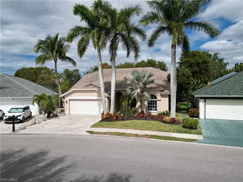 7693 Citrus Hill Ln, Naples, FL 34109
