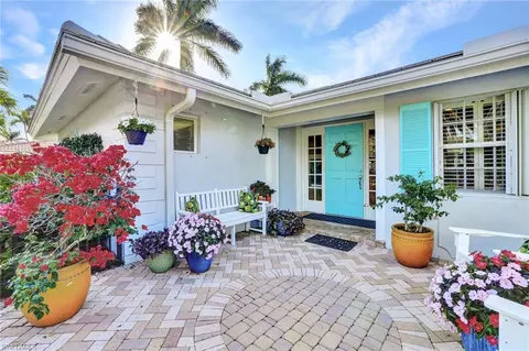 Exterior - 735 Old Trail Dr, Naples, FL 34103 photo 3 of 14