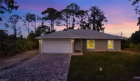 2712 2nd St SW, Lehigh Acres, FL 33976