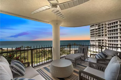 4251 Gulf Shore Blvd N #9D, Naples, FL 34103