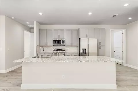 1111 Andover Dr, Labelle, FL 33935 photo 7