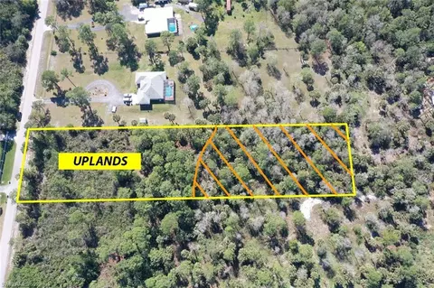 Nnnn 4th St Nw, Naples, FL 34120