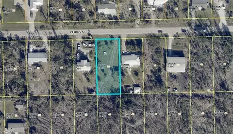 3533 Citrus St, Saint James City, FL 33956