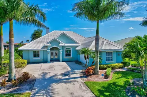 18066 Royal Tree Pkwy, Naples, FL 34114