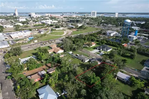 2648 Larmie St, Fort Myers, FL 33916