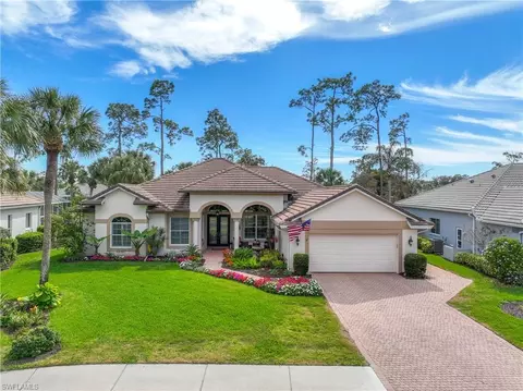 8419 Gleneagle Way, Naples, FL 34120