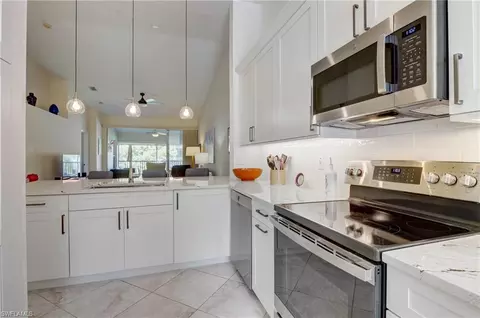 2585 Old Groves Rd #203, Naples, FL 34109