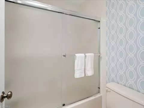 Bath - 770 Eagle Creek Dr #301, Naples, FL 34113 photo 6 of 6