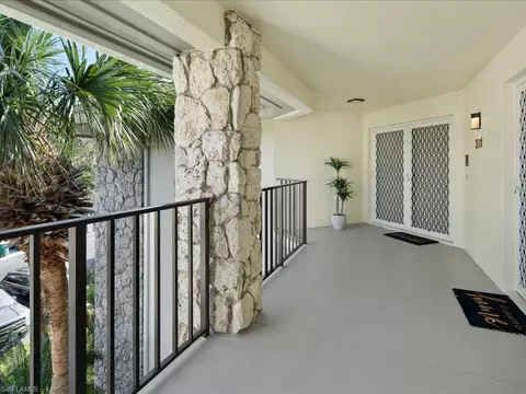 770 Eagle Creek Dr #301, Naples, FL 34113