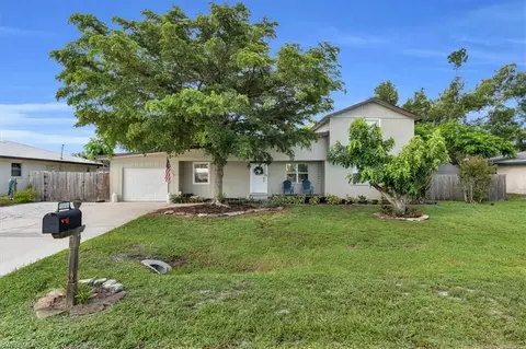 771 Sunset Vista Dr, Fort Myers, FL 33919
