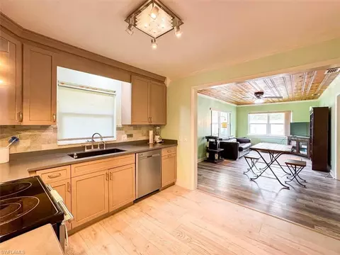 257 259 Evergreen Rd, North Fort Myers, FL 33903