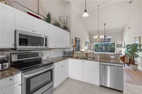 9175 Celeste Dr #2-402, Naples, FL 34113 photo 4