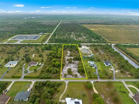 4865 8th St NE, Naples, FL 34120