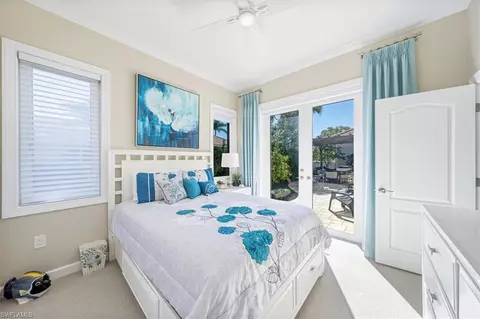 Bedroom - 2121 Imperial Cir, Naples, FL 34110 photo 3 of 4