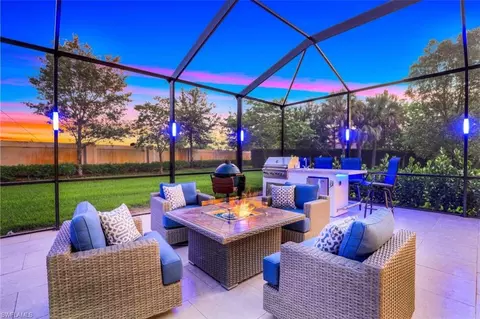 4167 Crescent Ct, Naples, FL 34119