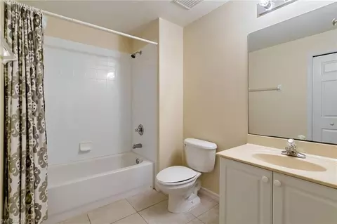 Bath - 9185 Celeste Dr #1-106, Naples, FL 34113 photo 2 of 2