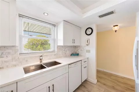 5435 Rattlesnake Hammock Rd #303E, Naples, FL 34113
