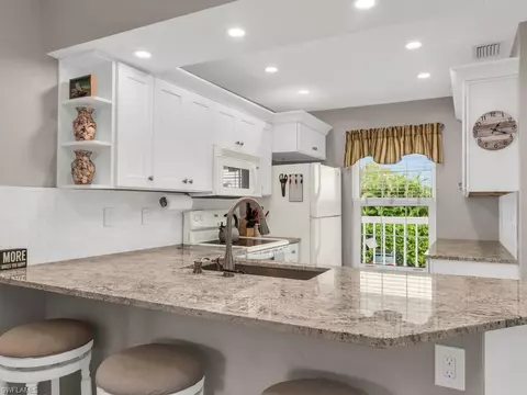 661 W Elkcam Cir #926, Marco Island, FL 34145