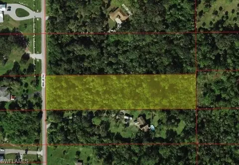 Nnn 7th St Nw, Naples, FL 34120