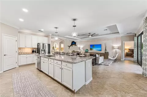 Kitchen - 4686 Abaca Cir, Naples, FL 34119 photo 4 of 6