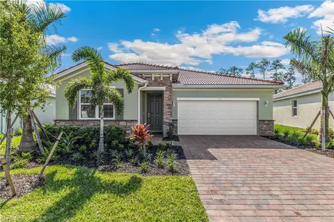 3792 Crosswater Dr, North Fort Myers, FL 33917