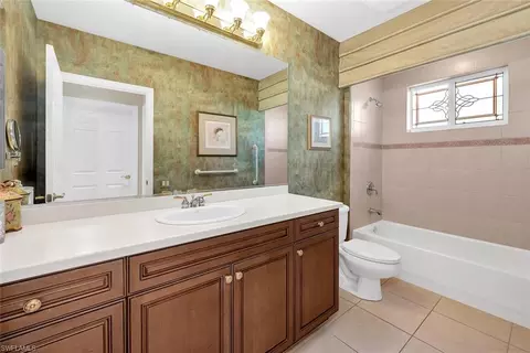 6039 Fairway Ct, Naples, FL 34110 photo 14