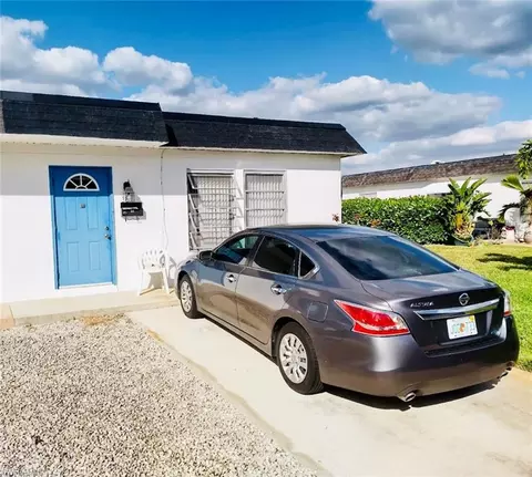 38 Temple Ct, Lehigh Acres, FL 33936